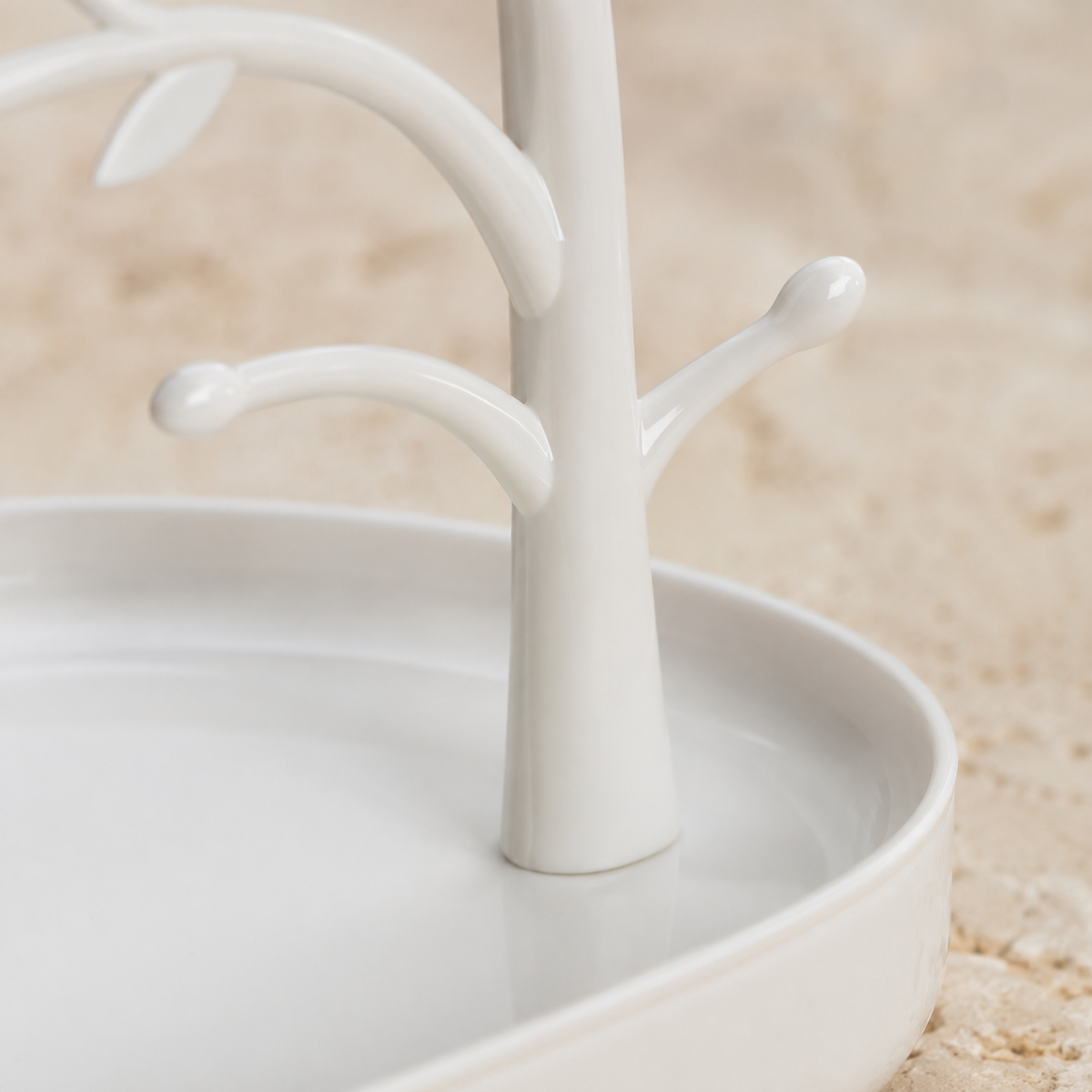 Arbre a bijoux avec cygne blanc - detail tronc