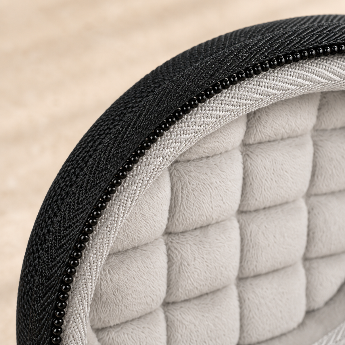 Boite a montre individuelle de transport noir - detail zip matelasse