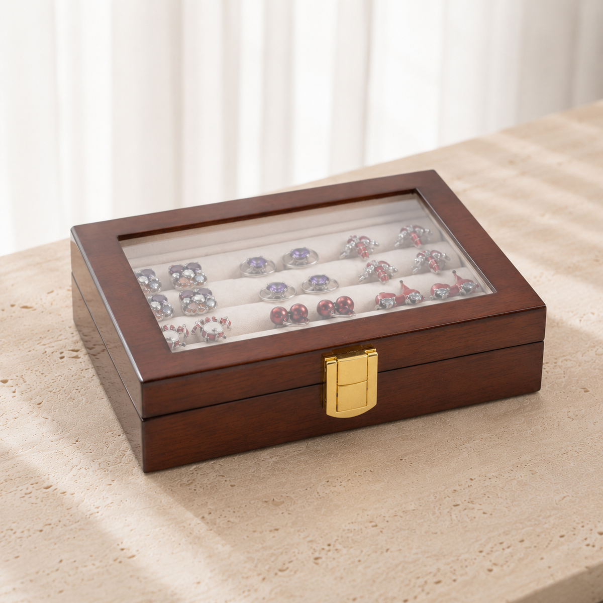 produit fermé sur table en travertin